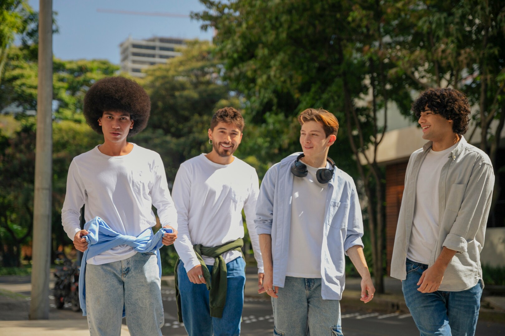 Teens Rescue Family from House Fire on their Way Home from Prom