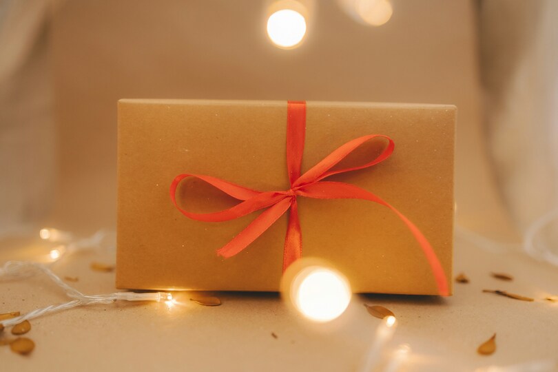 Man pays utility bill for families to keep the heat on for Christmas